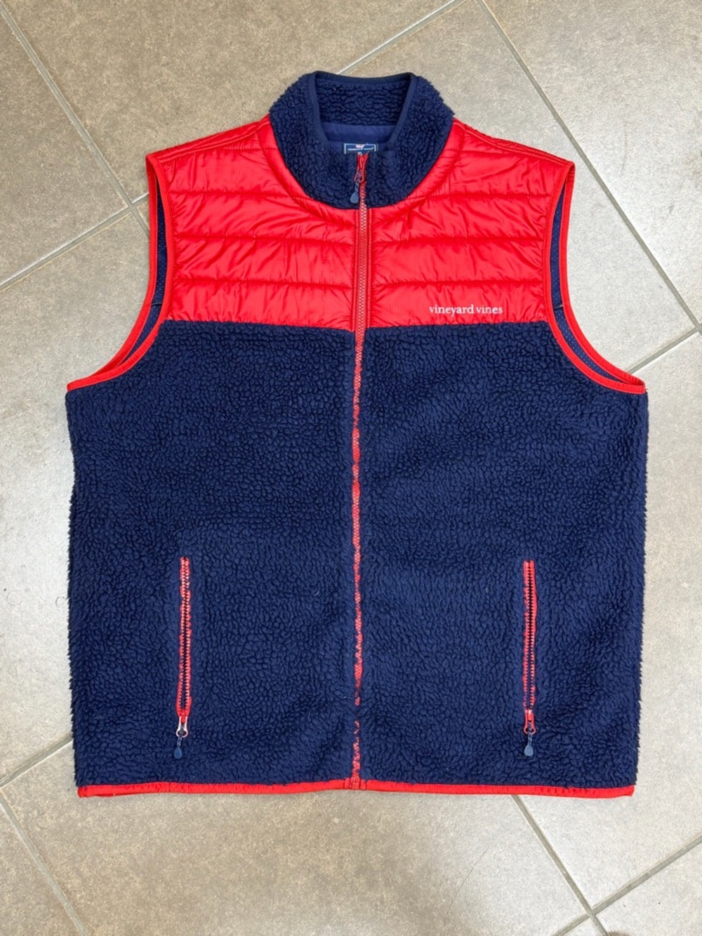 Vineyard Vines Performance Men's Puffer Polyester Vest Size XL Red Blue